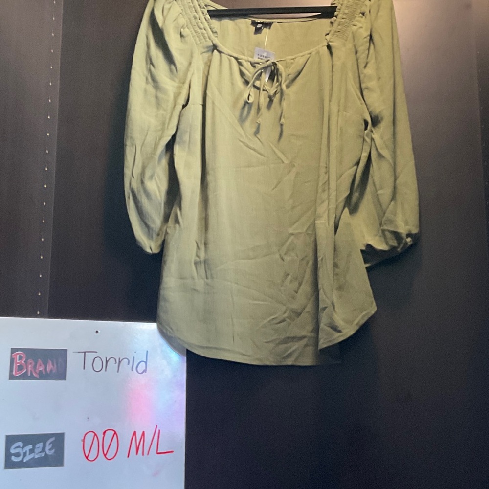 LastChanceB4GoodWill Torrid Sage Green Blouse for Women